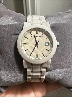 BEAUTIFUL Tan/Cream Ceramic Plaid Dial Watch for Women, fits 6” wrist nicely.